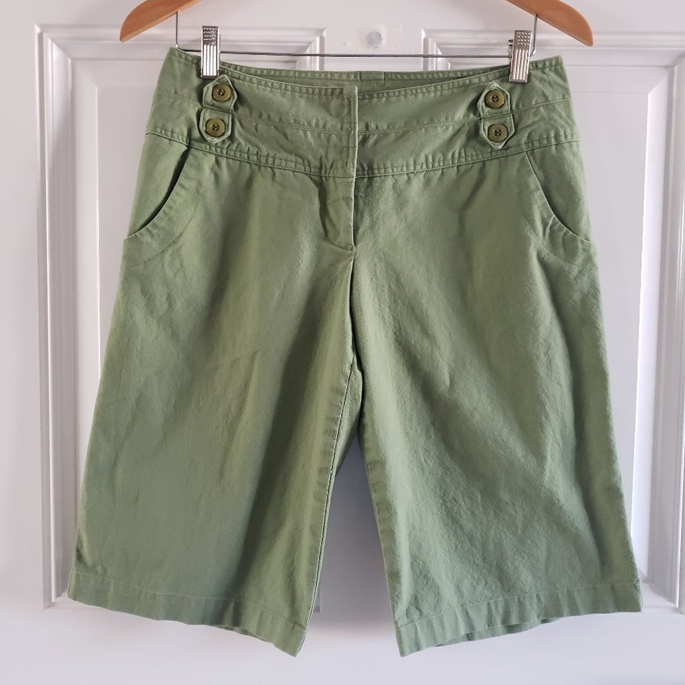 LIQUID Women's Mid Rise Olive Green Bermuda Short SZ 6